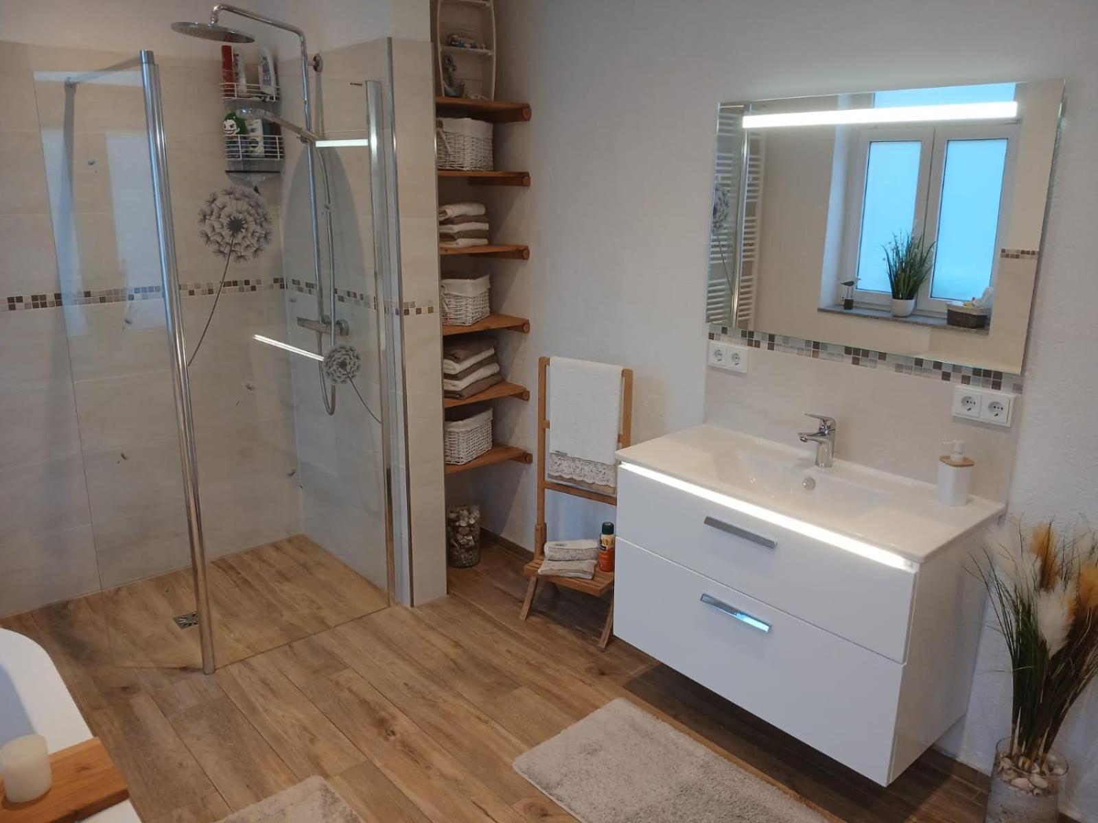 Familienfreundliches-Luxus-Bahnwaerterhaus Villa Шилтах Екстериор снимка