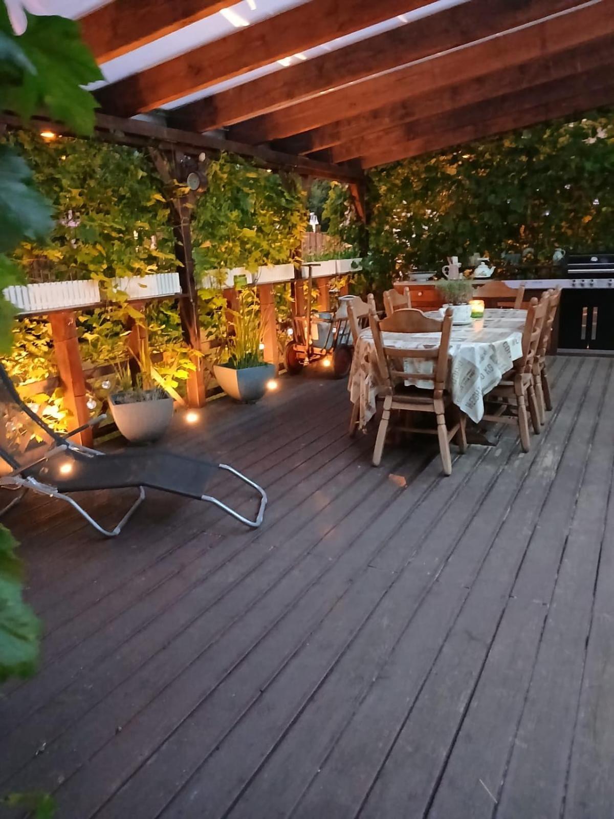 Familienfreundliches-Luxus-Bahnwaerterhaus Villa Шилтах Екстериор снимка